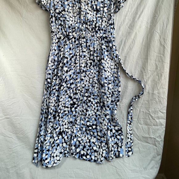 Talbots Blue Floral Short Sleeve Dress 8 Petite - Picture 2 of 6